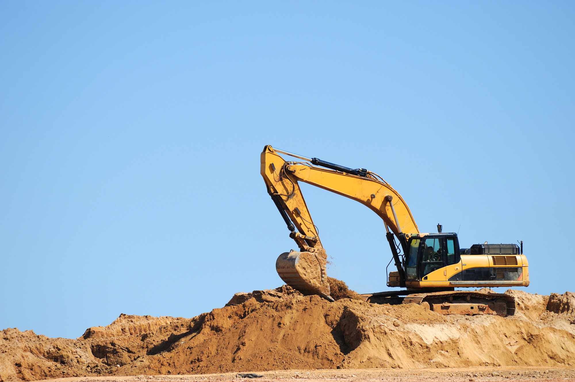 Controlling Construction Costs: When to Rent Construction Equipment