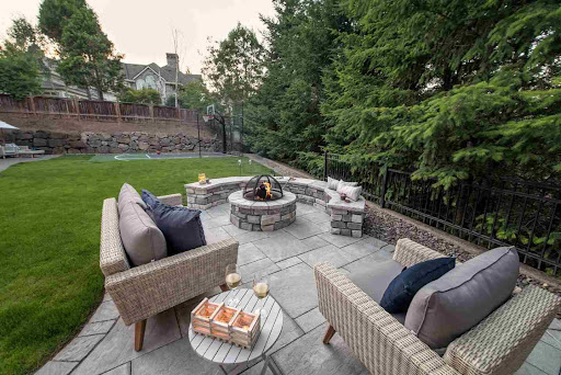 Things to Add to Your Backyard to Turn It into the Ultimate Entertainment Space